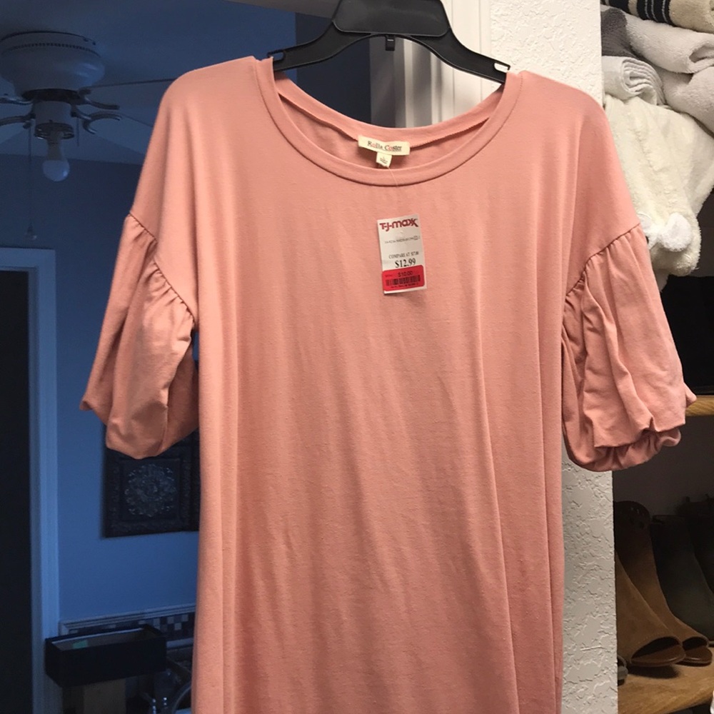 Pink ruffle sleeve T-shirt dress